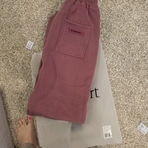 Comfy Women's Cropped Pants in Mauve